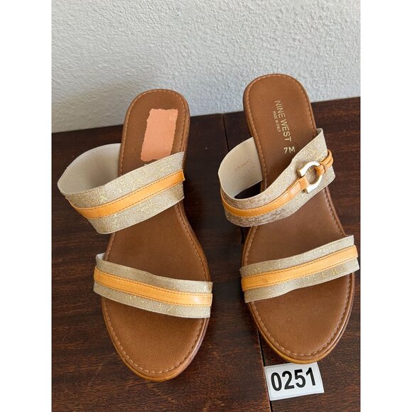 Nine West Italy Brina Wedge Sandals 7M Slip On Brown Stretch Fabric Two Straps - Picture 3 of 13